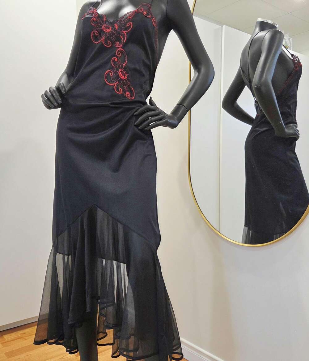 Vintage lingerie gown Undercover Wear black satin red lace size S